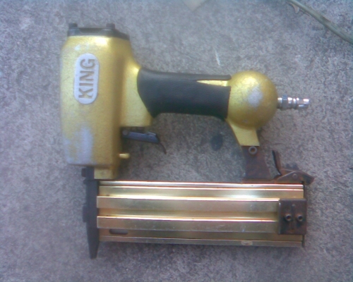 ตัวยิงตะปูลม king