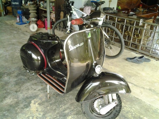 ขาย Vespa สีสวย เครื่องอิตลีแท้ vba1m. รถสวย เครื่องดี ราคา 34500 บาท