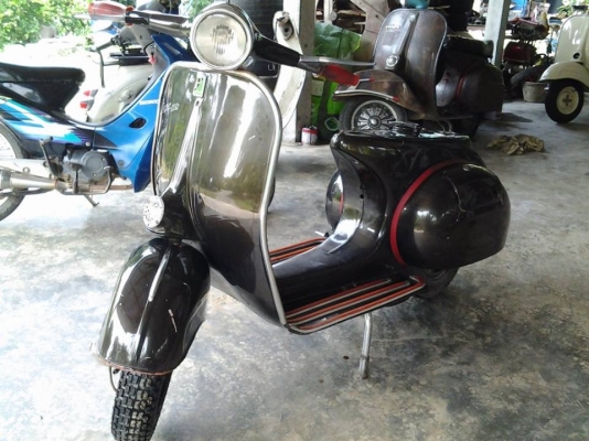 ขาย Vespa สีสวย เครื่องอิตลีแท้ vba1m. รถสวย เครื่องดี ราคา 34500 บาท