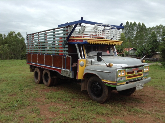 ขาย 10 ล้อหัวยาว