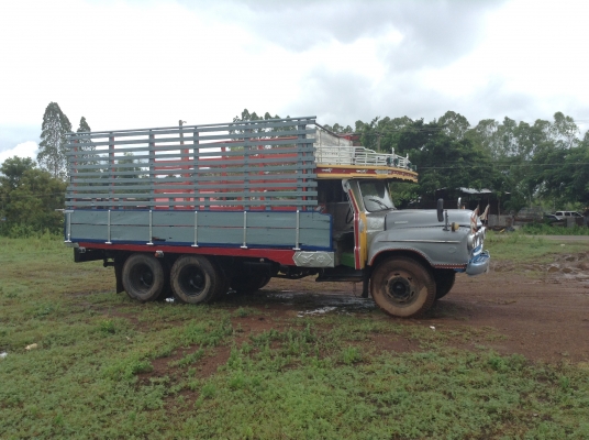 ขายถูก 10 ล้อหัวยาวเพลาเดียว สภาพสวยพร้อมใช้งาน เครื่อง 6BD1 165 แรงม้า เกียร์ร็อคกี้ คัสซีสวย ช่วงล่าง JCM ยางเต็ม ทะเบียนพร้อมโอนครับ