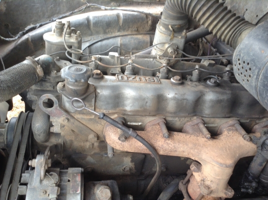 ขายถูก 10 ล้อหัวยาวเพลาเดียว สภาพสวยพร้อมใช้งาน เครื่อง 6BD1 165 แรงม้า เกียร์ร็อคกี้ คัสซีสวย ช่วงล่าง JCM ยางเต็ม ทะเบียนพร้อมโอนครับ