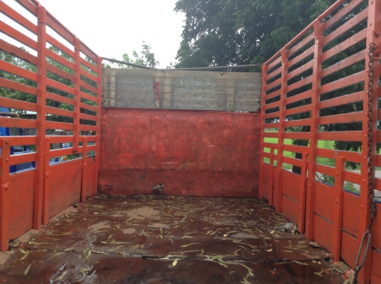 ขายถูก 10 ล้อหัวยาวเพลาเดียว สภาพสวยพร้อมใช้งาน เครื่อง 6BD1 165 แรงม้า เกียร์ร็อคกี้ คัสซีสวย ช่วงล่าง JCM ยางเต็ม ทะเบียนพร้อมโอนครับ