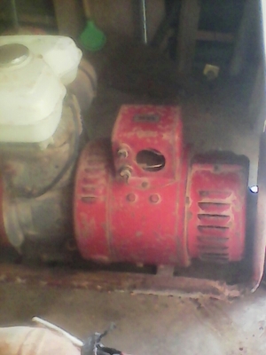 เครื่องปั่นไฟพร้อมได 3 กิโลวัตต