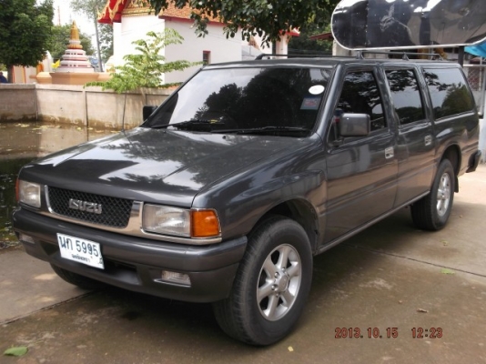 อีซูซุแวน victor II สภาพสวยสีใหม่ พร้อมใช้ อีซูซุแวน victor II สภาพสวยสีใหม่ พร้อมใช้