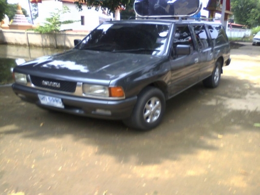 อีซูซุแวน victor II สภาพสวยสีใหม่ พร้อมใช้