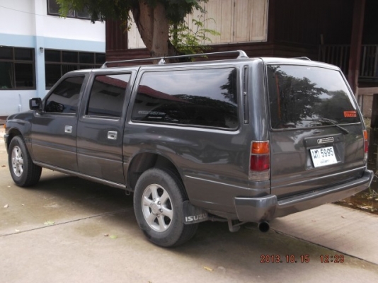 อีซูซุแวน victor II สภาพสวยสีใหม่ พร้อมใช้ อีซูซุแวน victor II สภาพสวยสีใหม่ พร้อมใช้