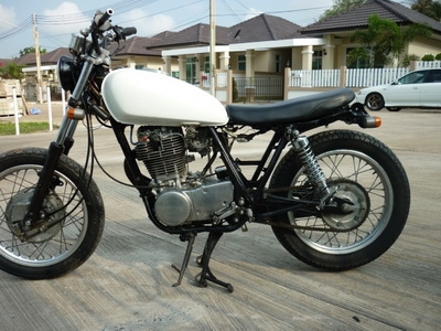 yamaha SR400  ออก Inv. ผู้ซื้อ 45000.-
