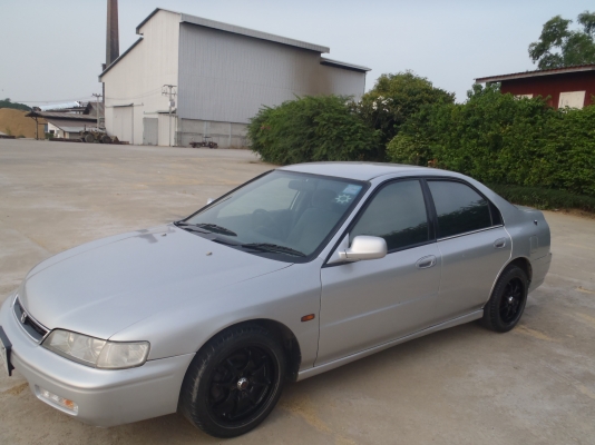 รถสภาพสวยขายถูก โฉมนี้ยังสวยอยู่ ไม่ต้องซื้อรถแพง