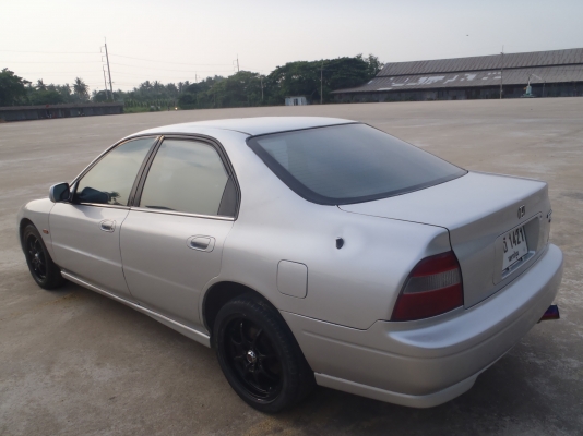 รถสภาพสวยขายถูก โฉมนี้ยังสวยอยู่ ไม่ต้องซื้อรถแพง