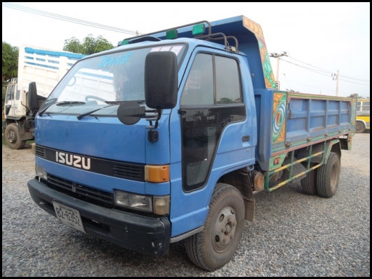 ขายด่วน รถบรรทุก 6 ล้อ ISUZU NPR 120 แรง กระบะดั้ม รถสภาพเดิมๆ สวย พร้อมใช้งาน