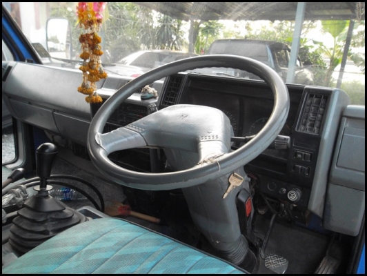 ขายด่วน รถบรรทุก 6 ล้อ ISUZU NPR 120 แรง กระบะดั้ม รถสภาพเดิมๆ สวย พร้อมใช้งาน