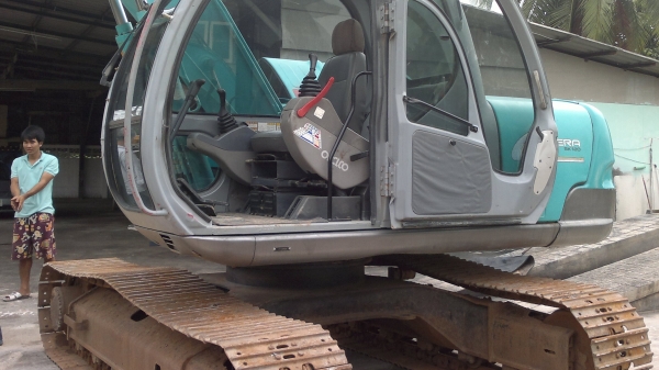 ขายใบแทร็คkobelco SK120