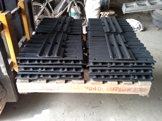 ขายใบแทร็คkobelco SK120