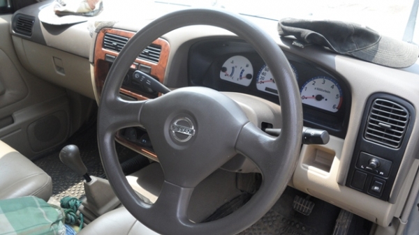 ขายรถกะบะนิสสันฟรอนเทีย 4 ประตู