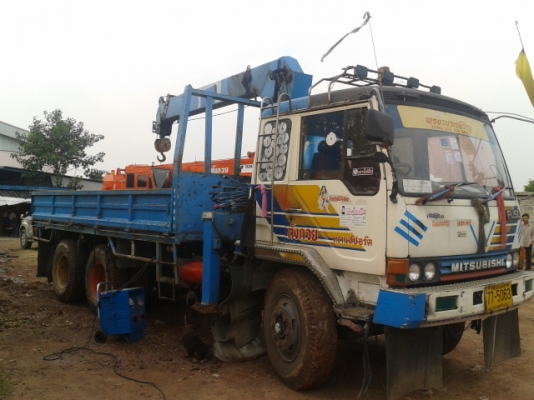 ขายสิบล้อFUSO 527-10สปีส2เพลาติดเครนUNI4.5ตันสภาพพร้อมใช้ เอกสารพร้อมโอน ราคาจิ๊บๆ