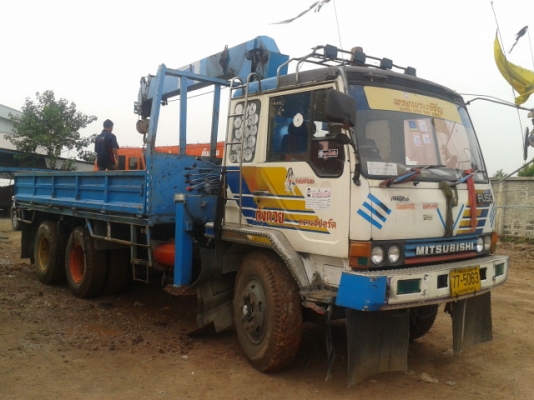 ขายสิบล้อFUSO 527-10สปีส2เพลาติดเครนUNI4.5ตันสภาพพร้อมใช้ เอกสารพร้อมโอน ราคาจิ๊บๆ