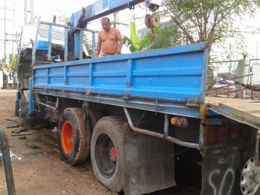 ขายสิบล้อFUSO10สปีส2เพลาติดเครนUNI4.5ตันสภาพพร้อมใช้ เอกสารพร้อมโอน ราคาจิ๊บๆ