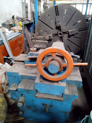 เครื่องกลึงขนาดใหญ่ 1255mm X 1800mm เครื่องกลึงขนาดใหญ่ 1255mm X 1800mm