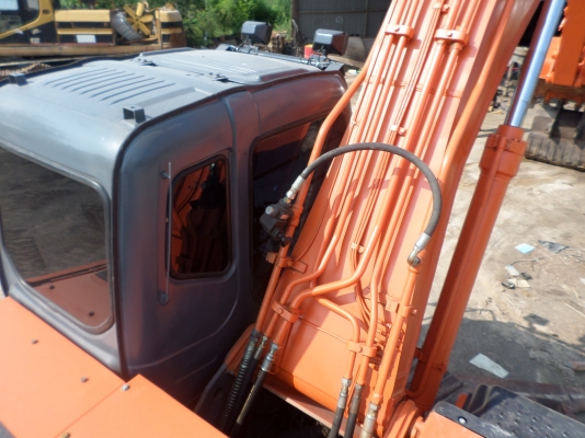 ขายแบคโฮ  HITACHI  ZX 200-1