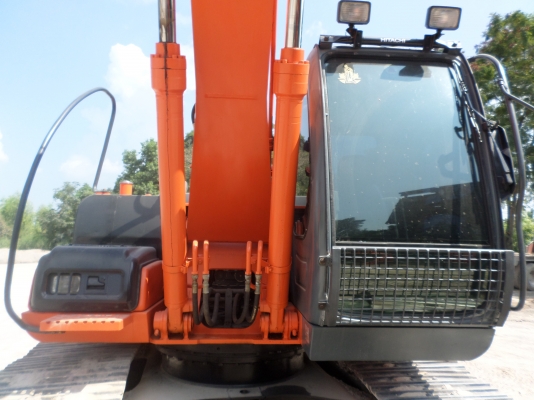 ขายแบคโฮ  HITACHI  ZX 200-1