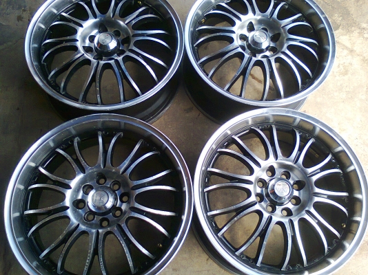 R17X7 4/100-114 1ชุดไม่คดไม่ดุ้งครับ