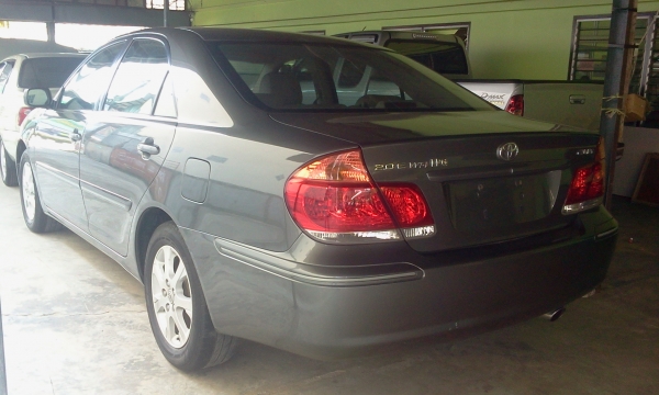 ขายรถTOYOTA CAMRY 2.0E VVTI ติดตั้งแก๊สLPGหัวฉีด