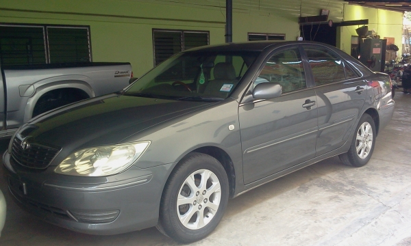 ขายรถTOYOTA CAMRY 2.0E VVTI ติดตั้งแก๊สLPGหัวฉีด