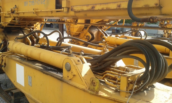 ขายด่วน รถแบคโฮ ล้อยาง LIBEHERR A922 พร้อมบูมพิเศษ Camshell