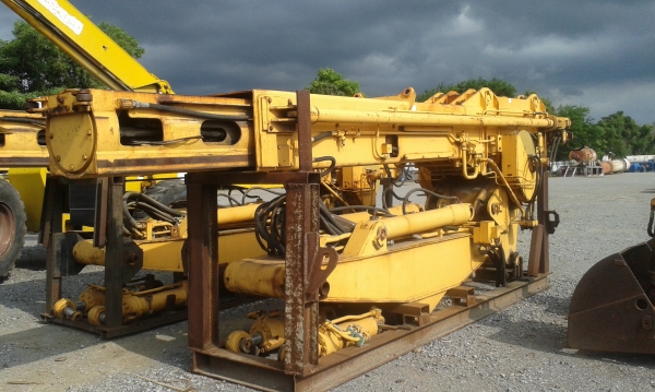 ขายด่วน รถแบคโฮ ล้อยาง LIBEHERR A922 พร้อมบูมพิเศษ Camshell