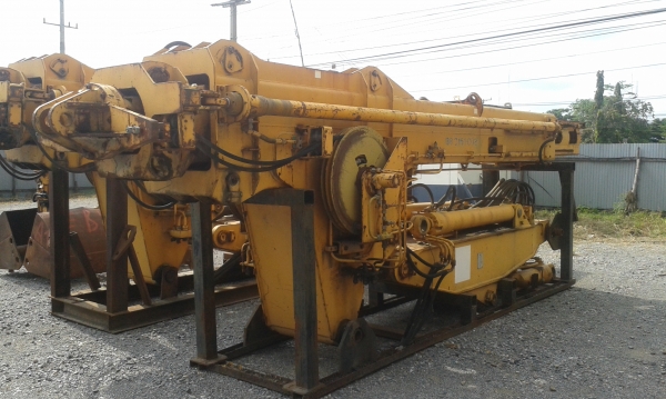 ขายด่วน รถแบคโฮ ล้อยาง LIBEHERR A922 พร้อมบูมพิเศษ Camshell