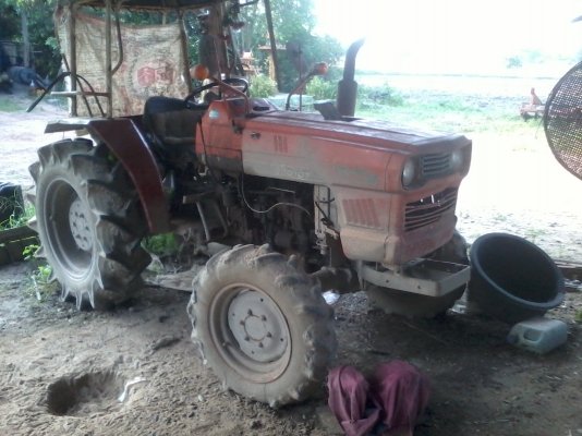 ขายรถไถคูโปต้า L2601DTสองเพลาสวยมากมายมีอุปกรแถมหลายหย่าง