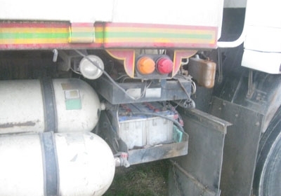 ขาย Deca 270 Uro 2 ดั้มพ์ ติดแก๊ส 8 ถัง เครื่องแดวู เกียร์อิตตั้น คัซซีสวย เครื่องดี กระบะไม่ผุ ยางดี โทร 088-4501277