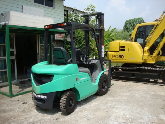 +++++  ขายด่วน !!!  รถโฟล์คลิฟท์  MITSUBISHI  FD25  (รถนอก  5,000  ชม. ) เครื่องยนต์ดีเซล  เสาสูง  4  เมตร  เกียร์ธรรมดา  งา 1,070  มม.  ยางตัน  *******  สนใจเข้ามาลองรถก่อนได้  ราคาคุยกันได้ ***********