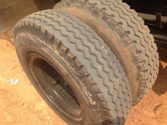 **สีใหม่ กระบะใหม่ สวยๆ **ขาย6ล้อดั๊มดิน HINO FB2W วางเครื่อง JO5C 150HP เครื่องแรง แห้งไม่เยิ้มไม่หลวม ช่วงล่างแน่น Fหน้า-หลัง คัสซีสวยไม่ผุไม่แตกไม่ดาม กระบะดั๊มเหล็ก4ตัน สภาพดีพื้นสวยข้างไม่มีผุ หัวสวยบาง ภายในคอนโซลครบ พ.พาวเวอร์ เบรคทริฟฟี่ ยาง8.25ดี