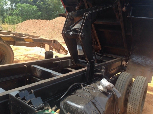 **สีใหม่ กระบะใหม่ สวยๆ **ขาย6ล้อดั๊มดิน HINO FB2W วางเครื่อง JO5C 150HP เครื่องแรง แห้งไม่เยิ้มไม่หลวม ช่วงล่างแน่น Fหน้า-หลัง คัสซีสวยไม่ผุไม่แตกไม่ดาม กระบะดั๊มเหล็ก4ตัน สภาพดีพื้นสวยข้างไม่มีผุ หัวสวยบาง ภายในคอนโซลครบ พ.พาวเวอร์ เบรคทริฟฟี่ ยาง8.25ดี