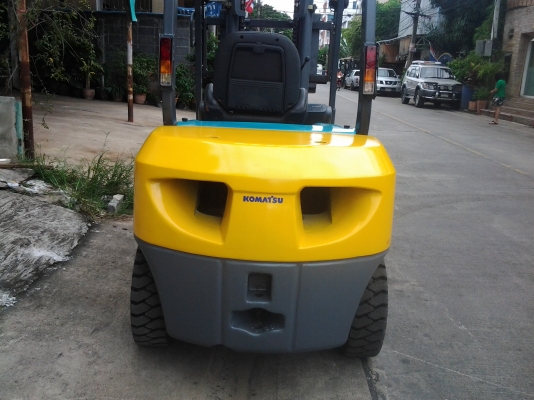 รถยก KOMATSU FD25C-16 เสา3เมตร เกียร์ธรรมดา