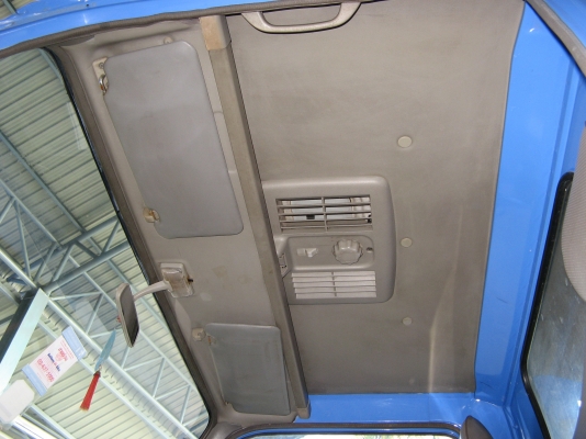 ขาย 6 ล้อ อีซูซุ NKR 110 แรง ยาว 4.30 .ปี 2003 สภาพสวยเดิมเครื่องดี พร้อมใช้งาน ชมก่อนได้ครับ สนใจติดต่อ 081-9425443