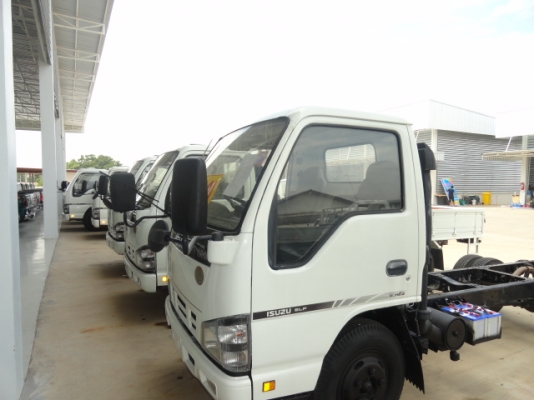 พิเศษสุด ISUZU NKR 135HP ดาวน์ 200,000 ด่วนมีจำนวนจำกัด