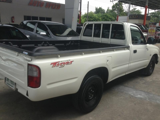 ขายรถทำงาน D4d ปี 2004 ทำสีใหม่พร้อมรับใช้คุณณณ