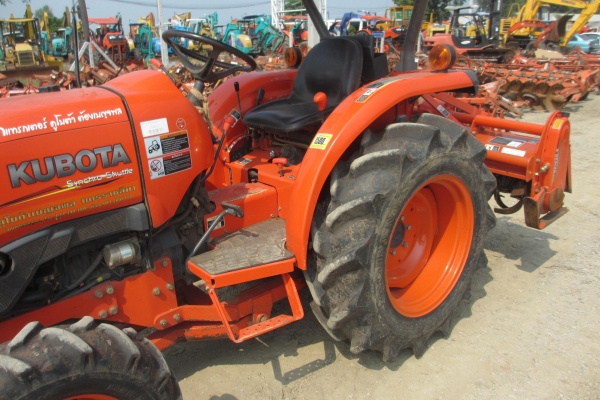 สภาพนางฟ้า KUBOTA L3608 ชั่วโมงน้อยสุดๆ 539 ชั่วโมง พร้อมโรตารี่ สภาพสวยสุดๆ สภาพนางฟ้า KUBOTA L3608 ชั่วโมงน้อยสุดๆ 539 ชั่วโมง พร้อมโรตารี่ สภาพสวยสุดๆ