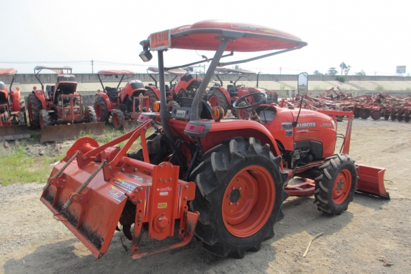 สภาพนางฟ้า KUBOTA L3608 ชั่วโมงน้อยสุดๆ 539 ชั่วโมง พร้อมโรตารี่ สภาพสวยสุดๆ สภาพนางฟ้า KUBOTA L3608 ชั่วโมงน้อยสุดๆ 539 ชั่วโมง พร้อมโรตารี่ สภาพสวยสุดๆ