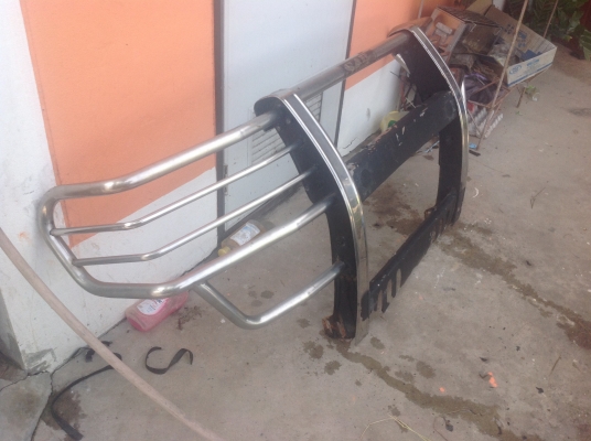 - กันชน หน้า ISUZU ถูกๆ ขายด่วน คับ สนใจติดต่อ 081-7682048 คุณจิรสิน