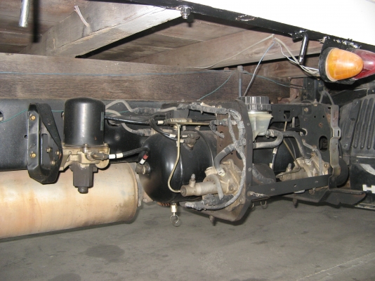 ขาย  6 ล้อ ฮ๊โน่  เมก้า 175 แรง ยาว 6.50  ปี 2006  สภาพสวยเดิมเครื่องดี พร้อมใช้งาน ชมก่อนได้ครับ สนใจติดต่อ 081-9425443