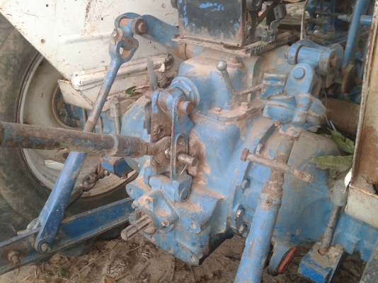 ขายรถแทรกเตอร์ฟอร์ด 6600 ขายรถแทรกเตอร์ฟอร์ด 6600