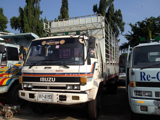 ISUZU Rocky 165 hp กระบะคาร์โก้คอกเหล็กยาว 6.50 m