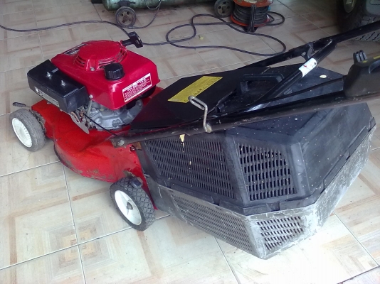 รถตัดหญ้า ฮอนด้าแท้ 4 แรง