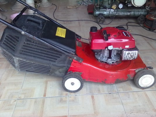 รถตัดหญ้า ฮอนด้าแท้ 4 แรง