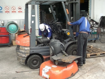 รับตรวจสอบเครน/ลิฟท์/รถโฟล์คลิฟต์ ทุกชนิด ในราคาถูก ติดต่อ ลูกปลา 0810719169