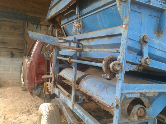 ขายรถนวดข้าว KB2200